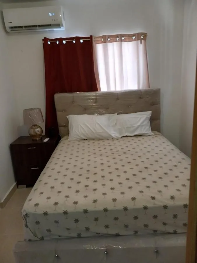 Las Acacias Condominiums, Nuevos , Vellos Y Confortables. Santo Domingo